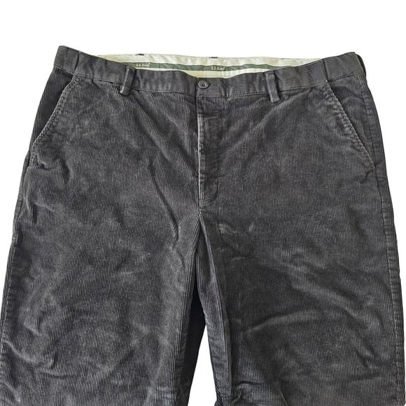 LL Bean Comfort Waist Corduroy Pants Men's 42x32 Wide Wale Black Casual - Picture 6 of 9